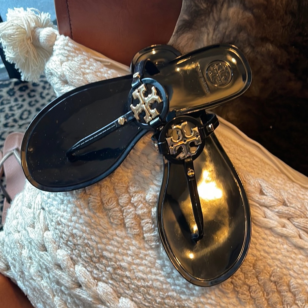 Tory Burch Mini Miller Jelly Thong Sandal - black